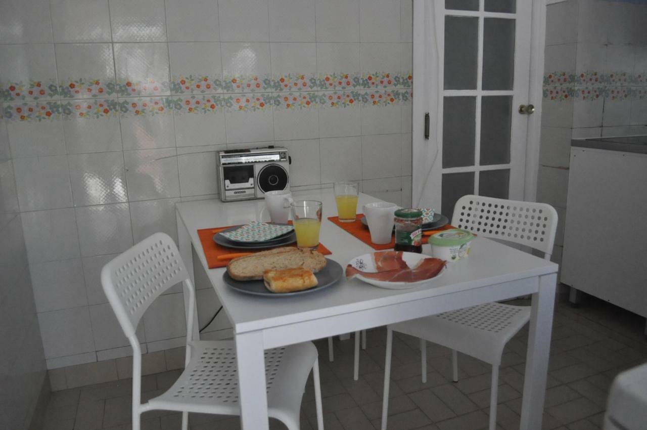 F! Lisbon Guest House Esterno foto
